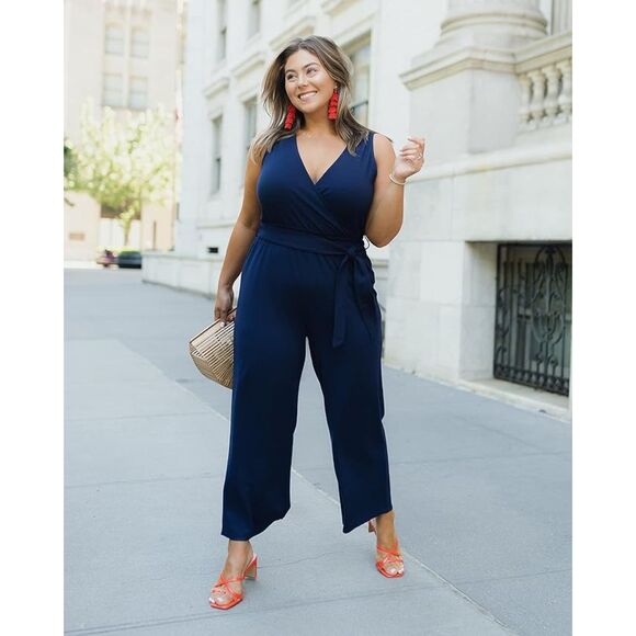 👗 The Drop M Sleeveless Wrap Jumpsuit Navy Stretch Knit @caralynmirand - Picture 3 of 6